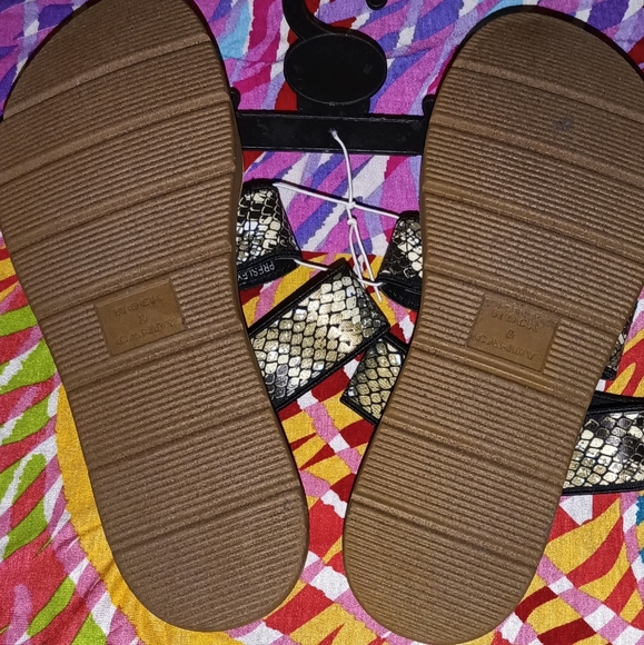 🆕❤sandals - Picture 2 of 4